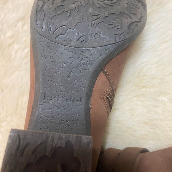 Josef Seibel Brown Leather Booties with Buckle Detail size 40 or 9.5 - Picture 7 of 10